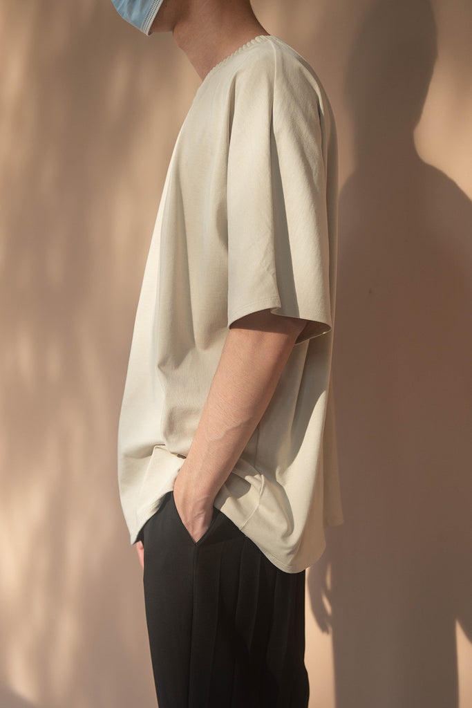 AVERY TEE