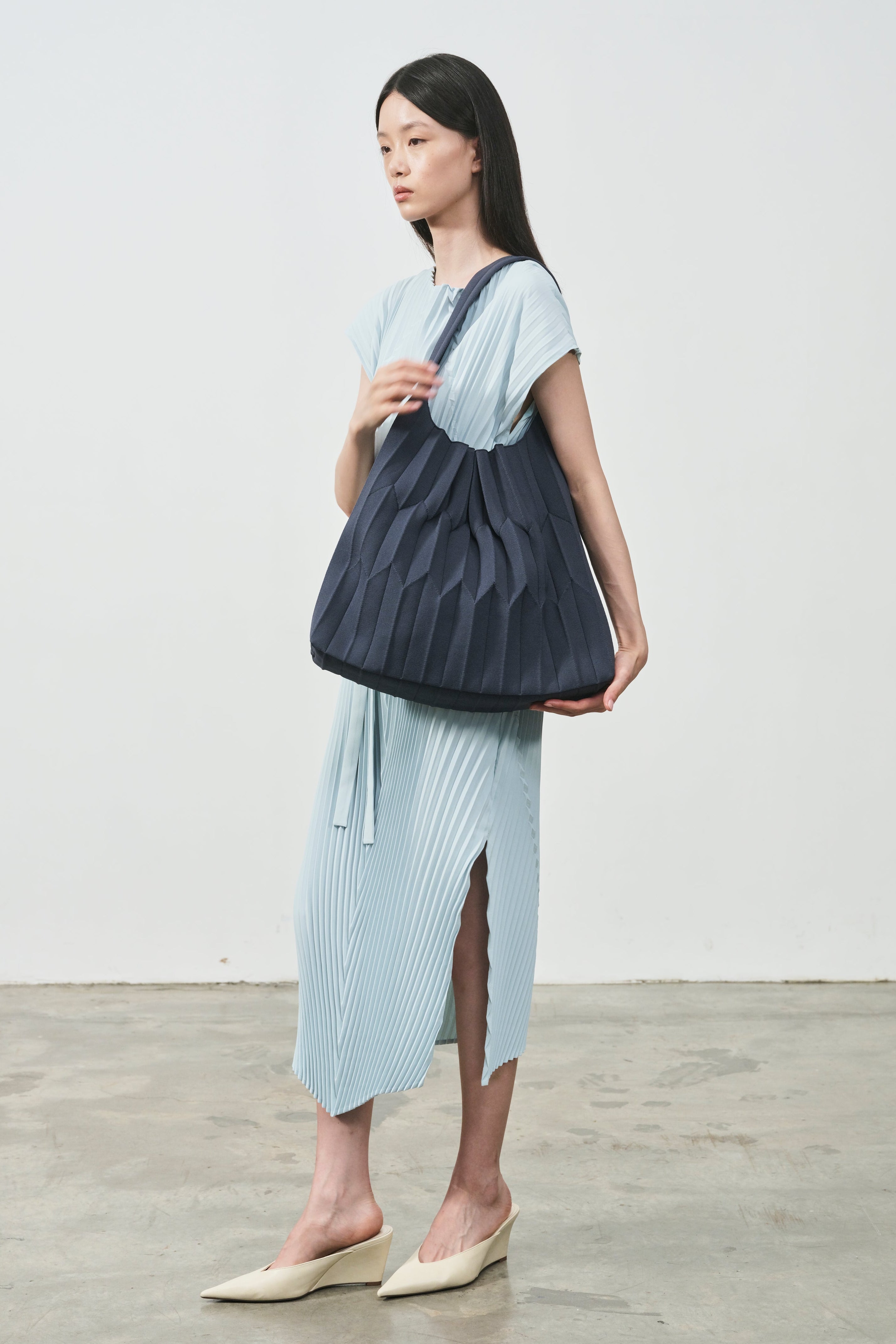 SCULPT PLEAT BAG LARGE