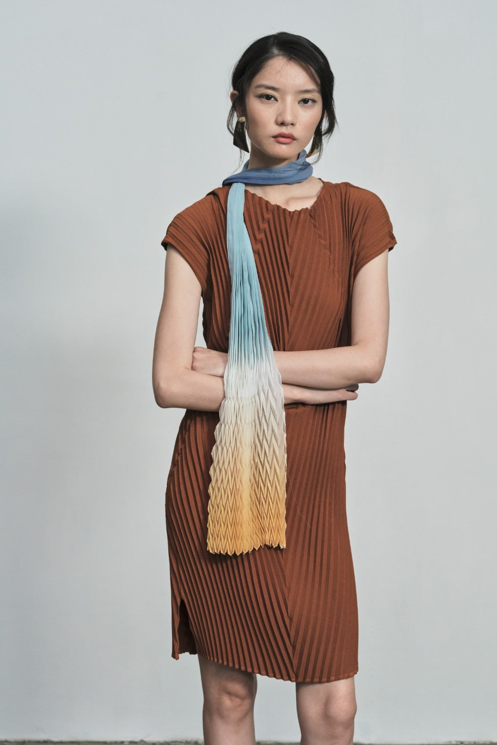 BEA GRADIENT SCARF